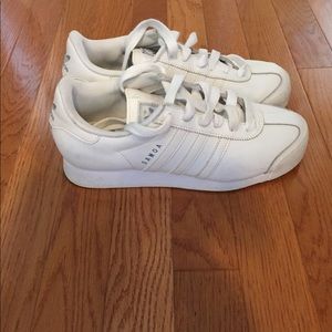 Women’s Adidas Samoas